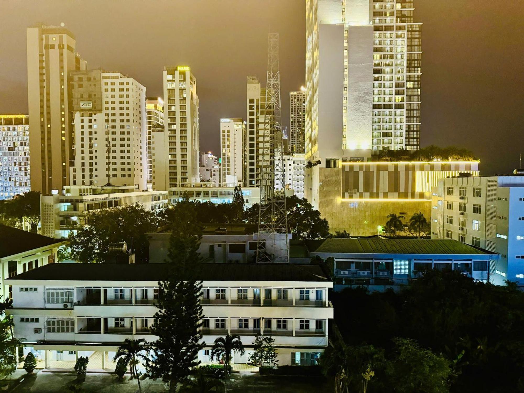 Tue Tinh Hotell Nha Trang Eksteriør bilde